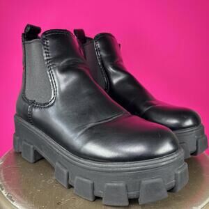 Circus Sam Edelman Darielle Black Chunky Lug Sole Chelsea Boot US 6.5